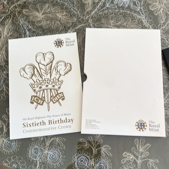 commemorative Crown for The Prince of Wales 60th Birthday. - Picture 9 of 9